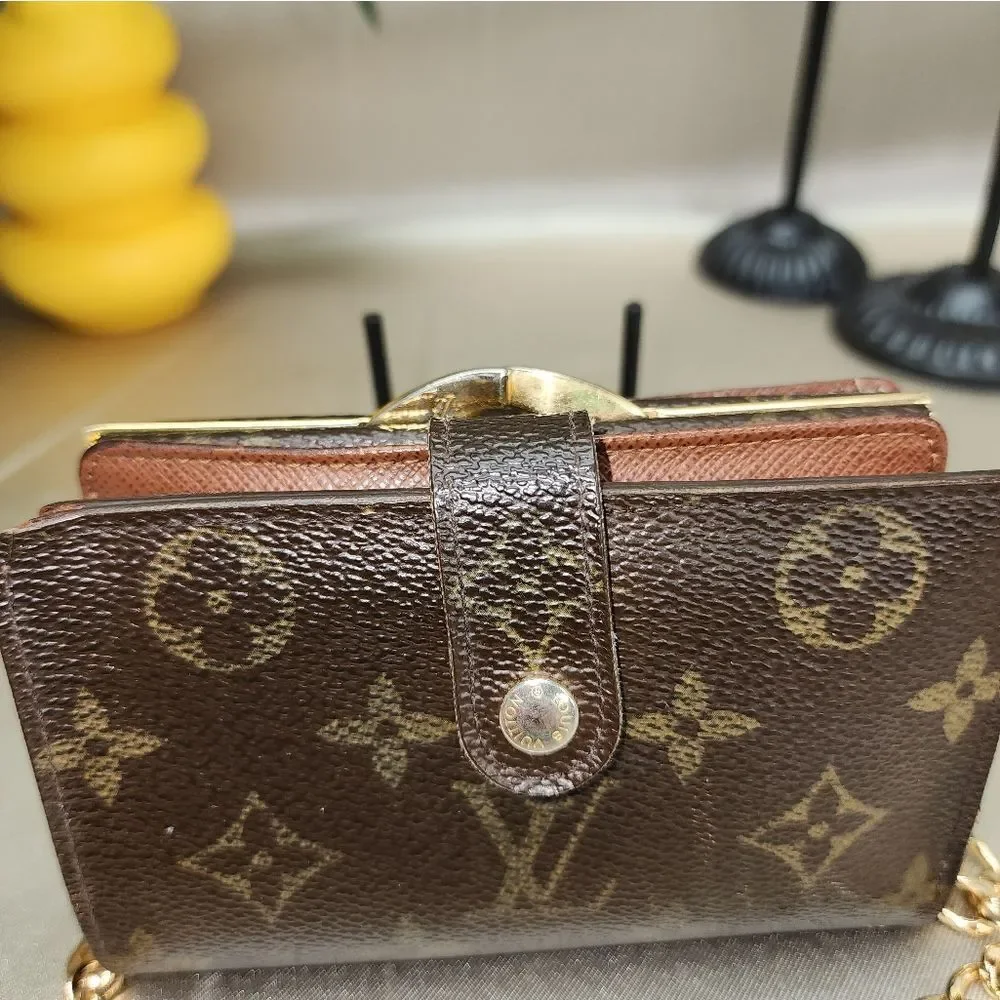 Louis Vuitton French Kiss Snap Wallet W/ Authentic Dust Bag AND COA